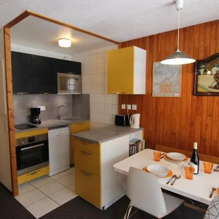 Névés Vti Appartement *